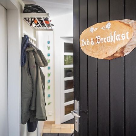Mybednbreakfast In Bottmingen Bed and Breakfast Buitenkant foto