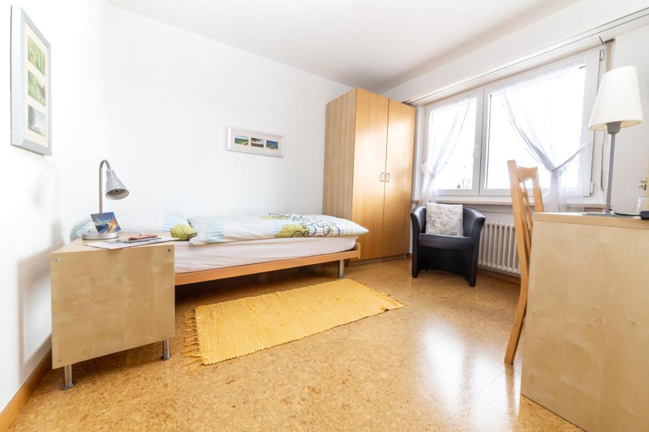 Mybednbreakfast In Bottmingen Bed and Breakfast Buitenkant foto