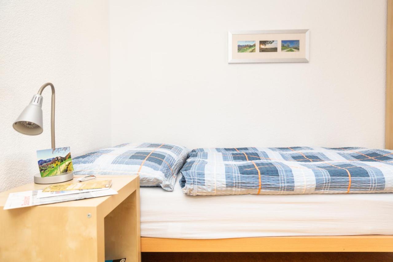 Mybednbreakfast In Bottmingen Bed and Breakfast Buitenkant foto