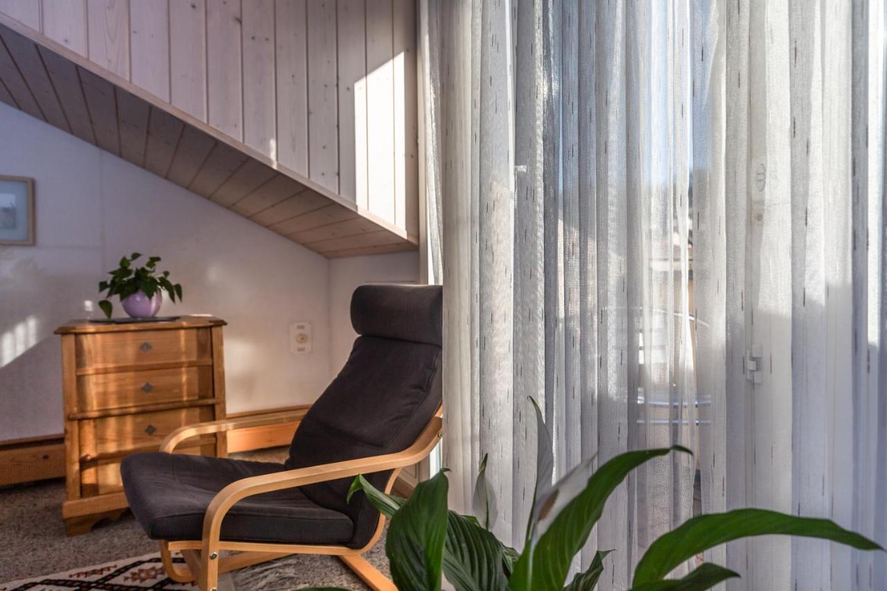 Mybednbreakfast In Bottmingen Bed and Breakfast Buitenkant foto