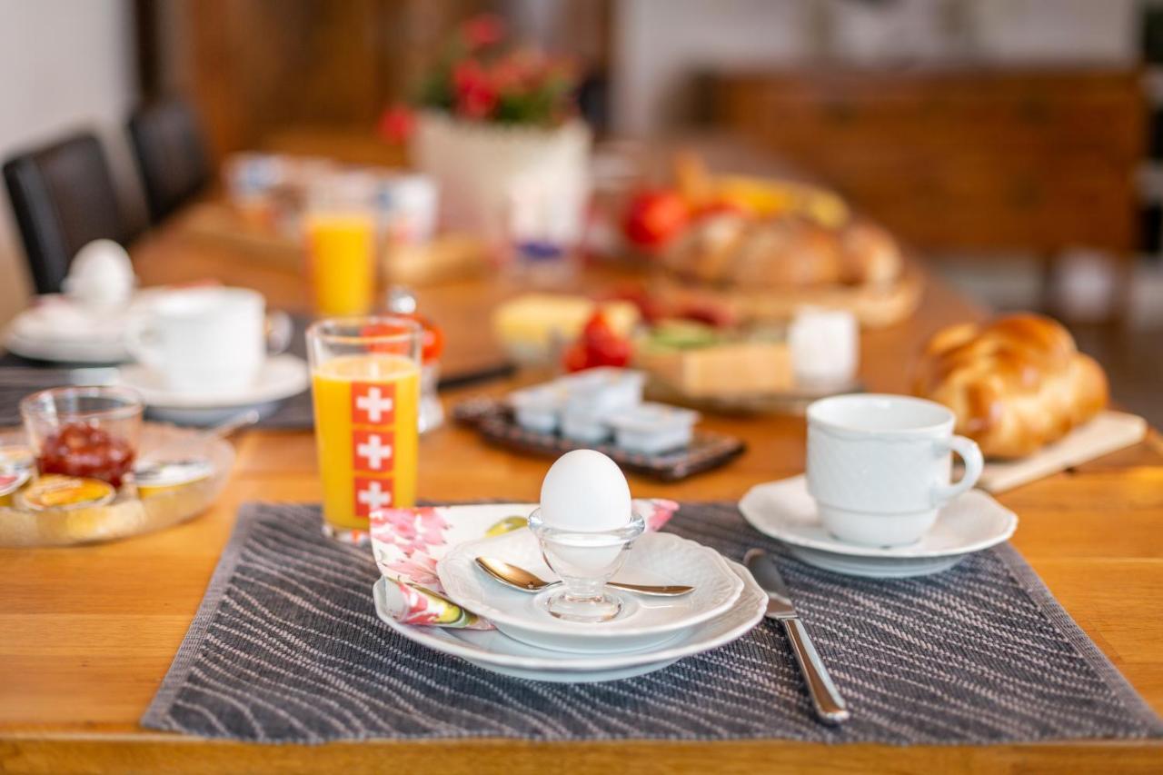 Mybednbreakfast In Bottmingen Bed and Breakfast Buitenkant foto