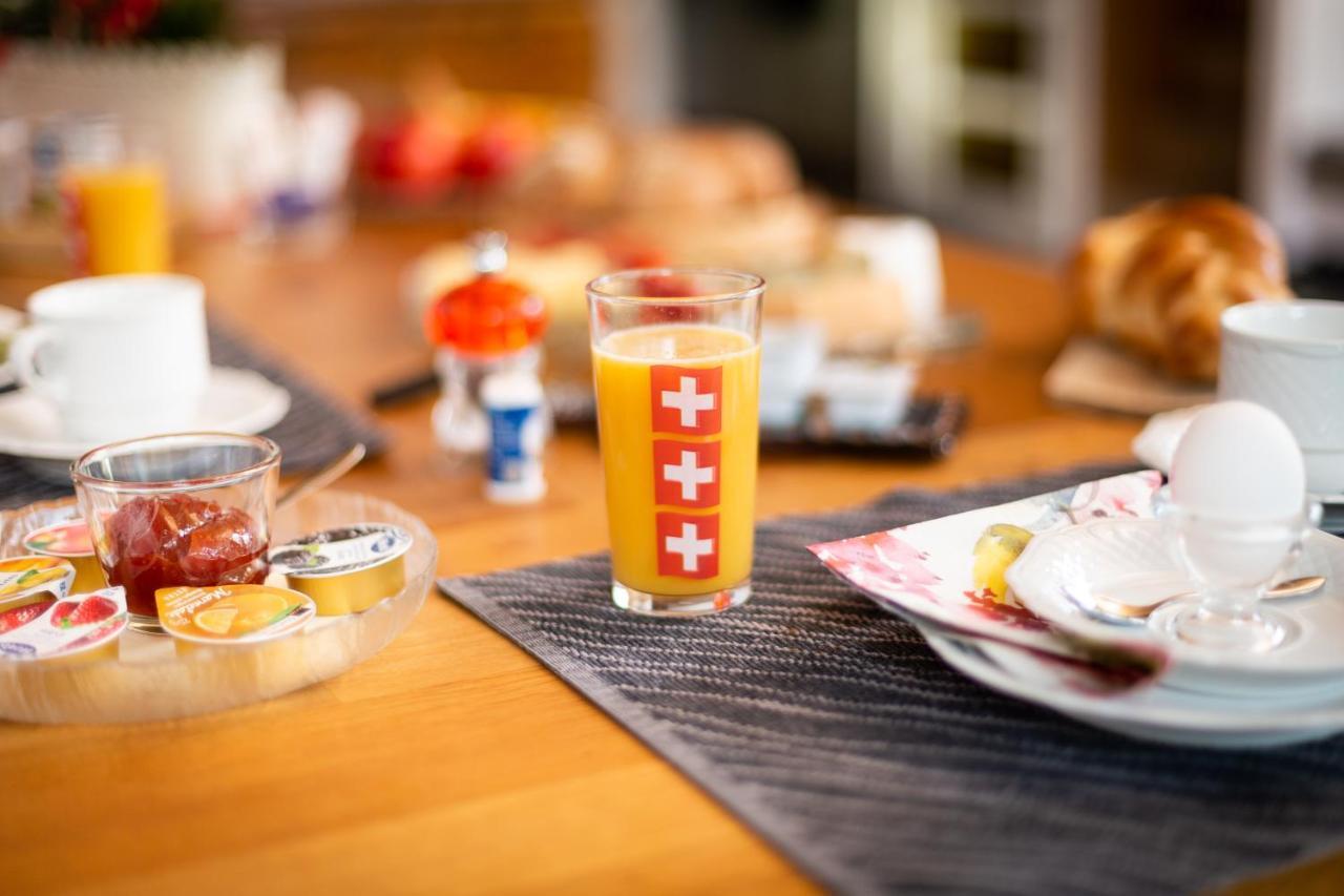 Mybednbreakfast In Bottmingen Bed and Breakfast Buitenkant foto