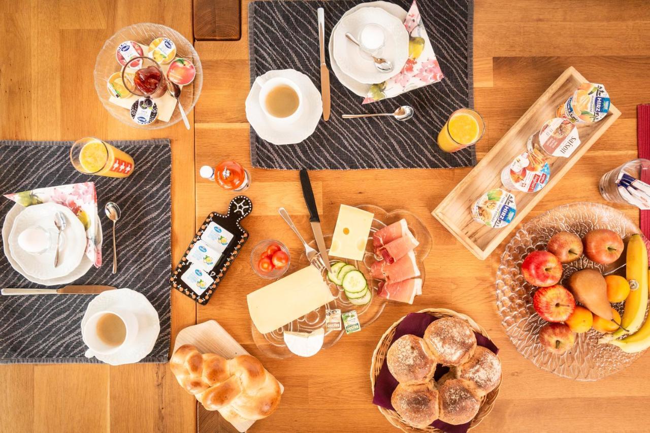 Mybednbreakfast In Bottmingen Bed and Breakfast Buitenkant foto